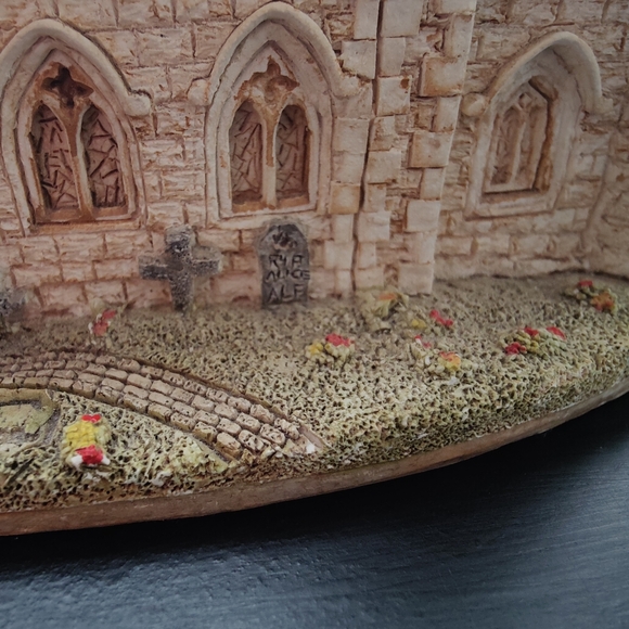 1985 - 88 | Lilliput Lane miniature | St. Mary's Cumbria Church | made in 🇬🇧 - Picture 3 of 15